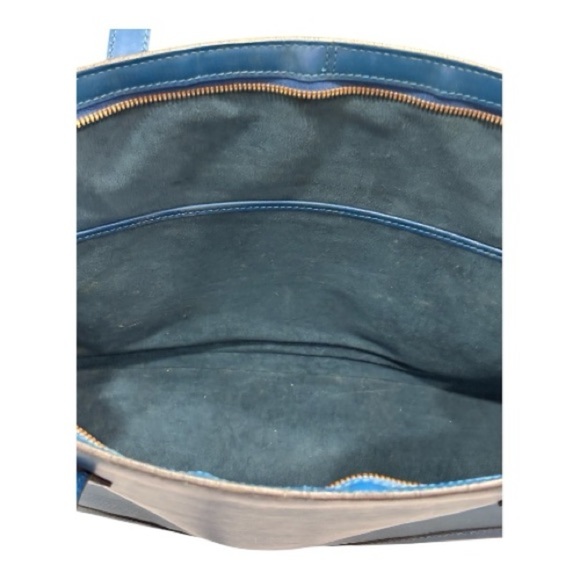 Louis Vuitton Epi Lussac MM – Toledo Blue - Picture 10 of 15
